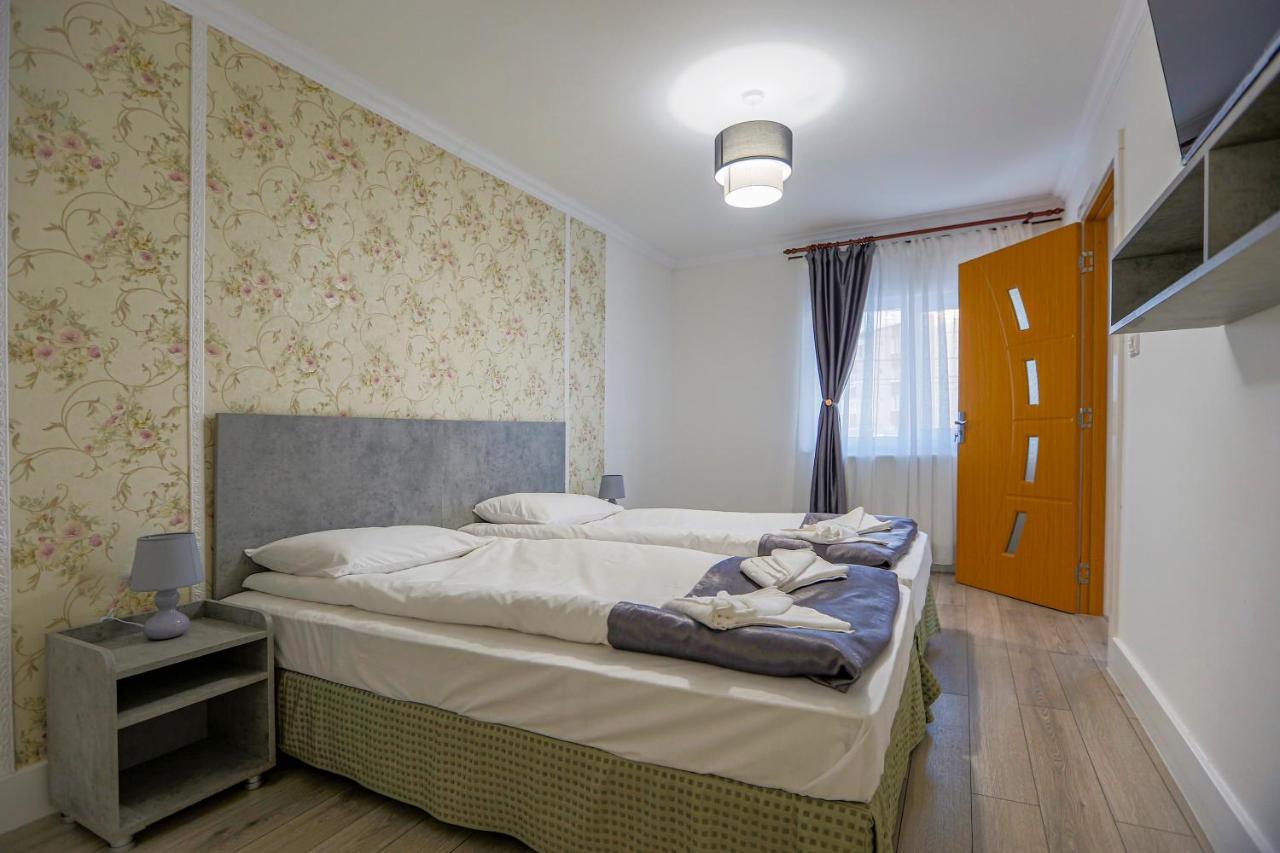 Vaias Aparts Târgu Neamț Zewnętrze zdjęcie