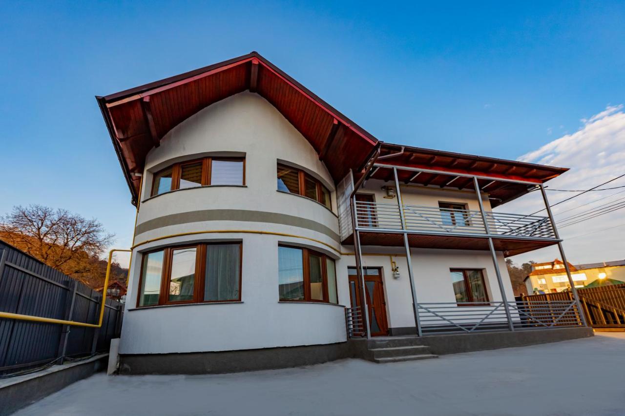 Vaias Aparts Târgu Neamț Zewnętrze zdjęcie